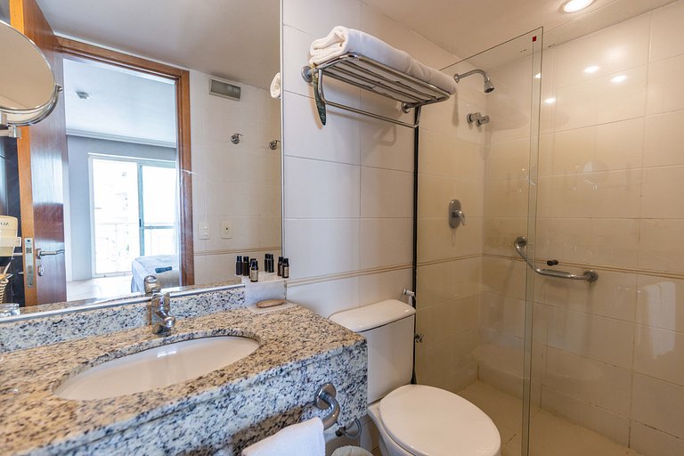 Barra Premium flat c/ serviços e piscina