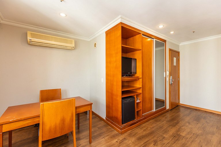Barra Premium flat c/ serviços e piscina