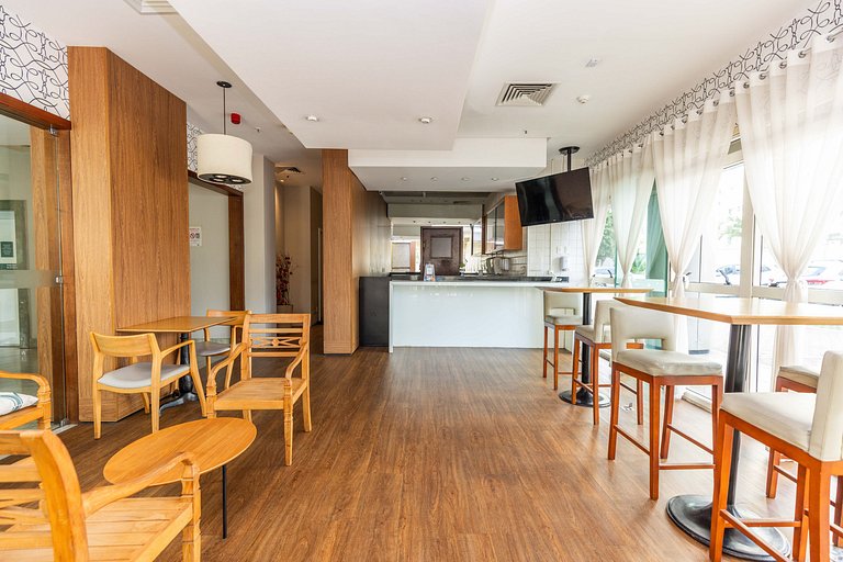 Barra Premium flat c/ serviços e piscina