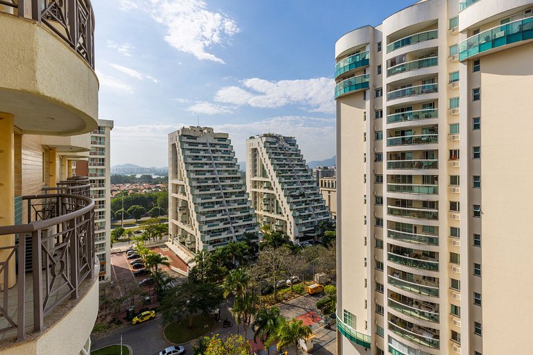 Barra Premium flat c/ serviços e piscina