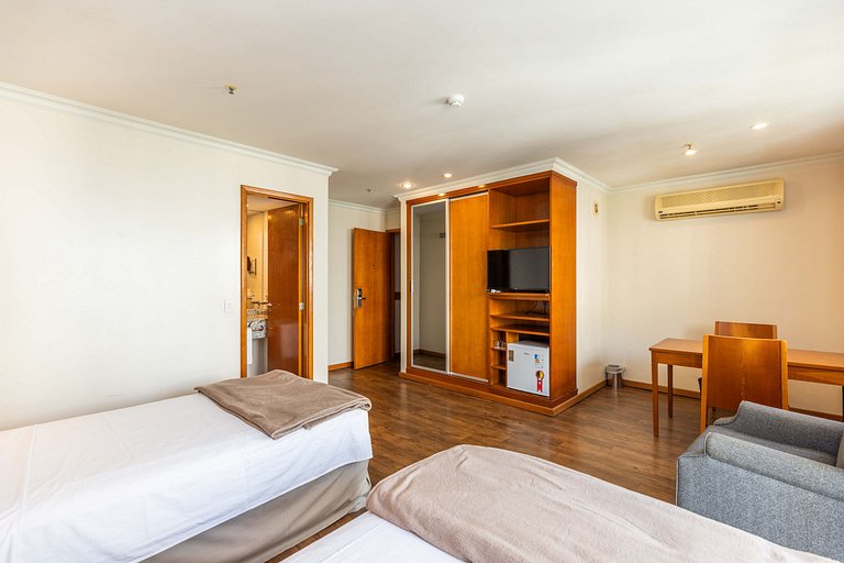 Barra Premium flat c/ serviços e piscina
