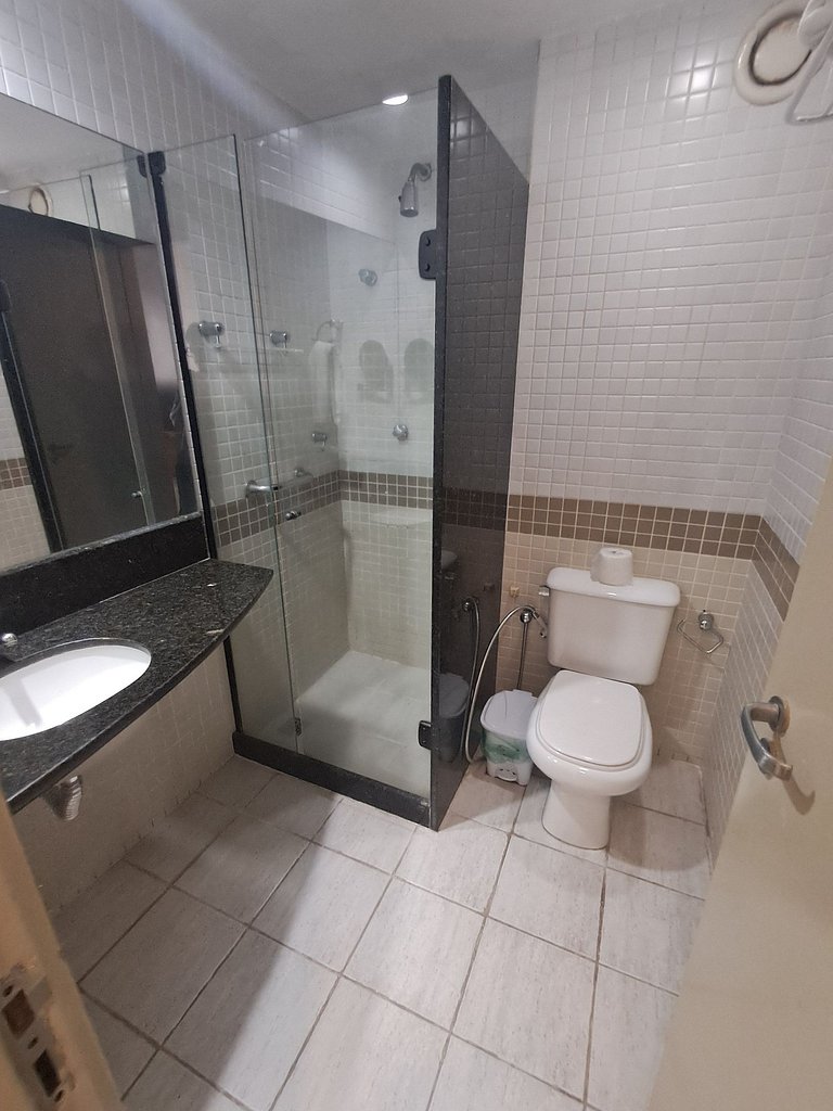 CasaDelMar flat com serviços de frente para praia!