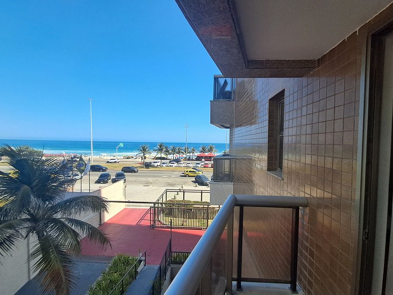 CasaDelMar flat com serviços de frente para praia!