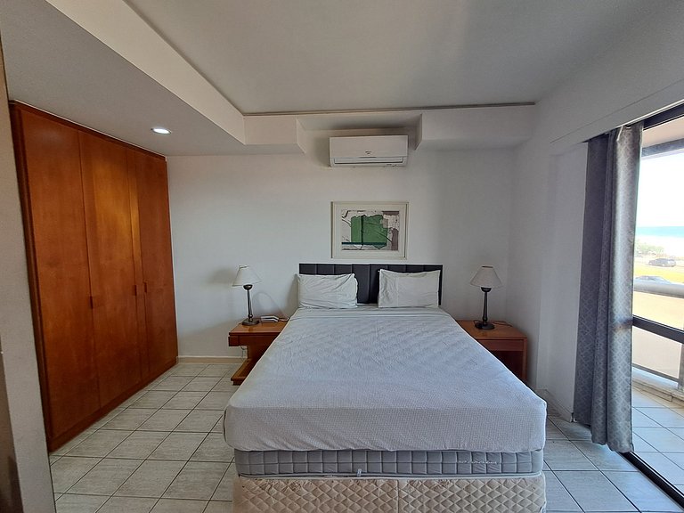 CasaDelMar flat com serviços de frente para praia!