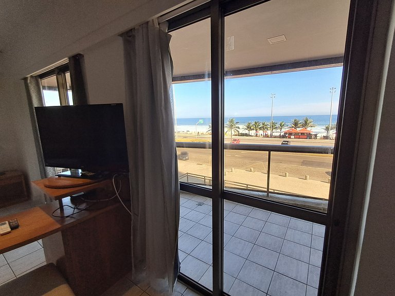 CasaDelMar flat com serviços de frente para praia!