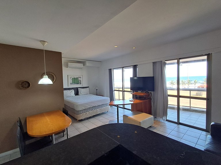 CasaDelMar flat com serviços de frente para praia!