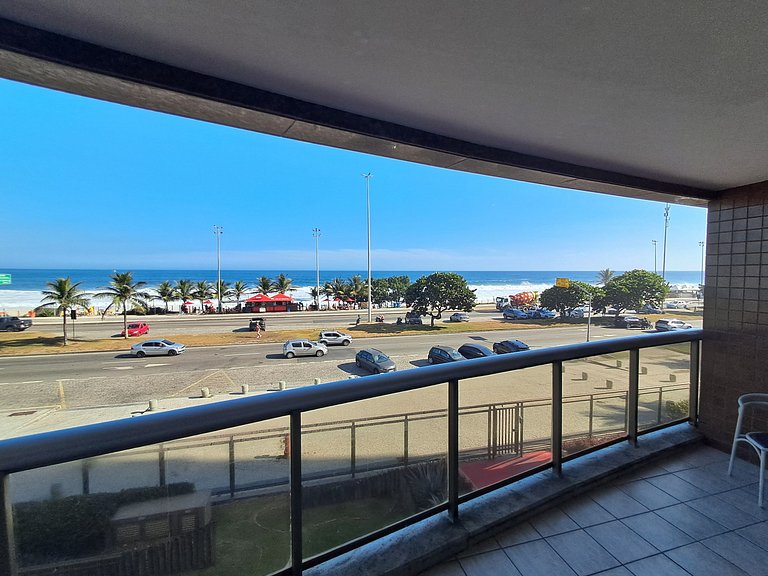 CasaDelMar flat com serviços de frente para praia!